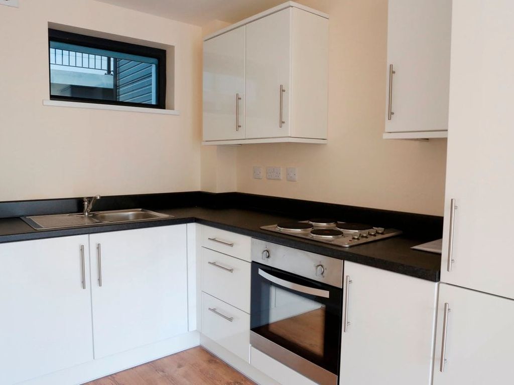 1 bed flat for sale in Watery Street, City Towers, Sheffield S3, £100,000