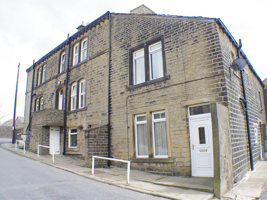 1 bed terraced house for sale in Coldwells Hill, Holywell Green, Halifax HX4, £115,000