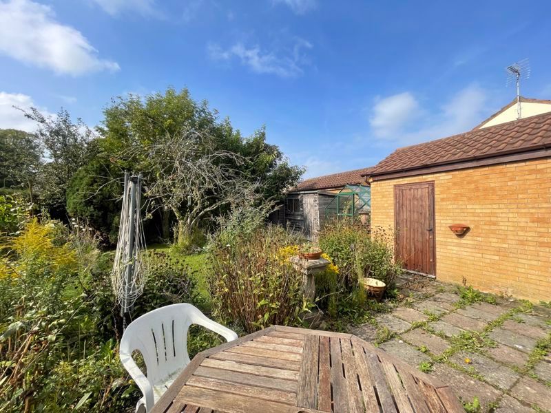 2 bed detached bungalow for sale in Corbie Way, Pickering YO18, £265,000