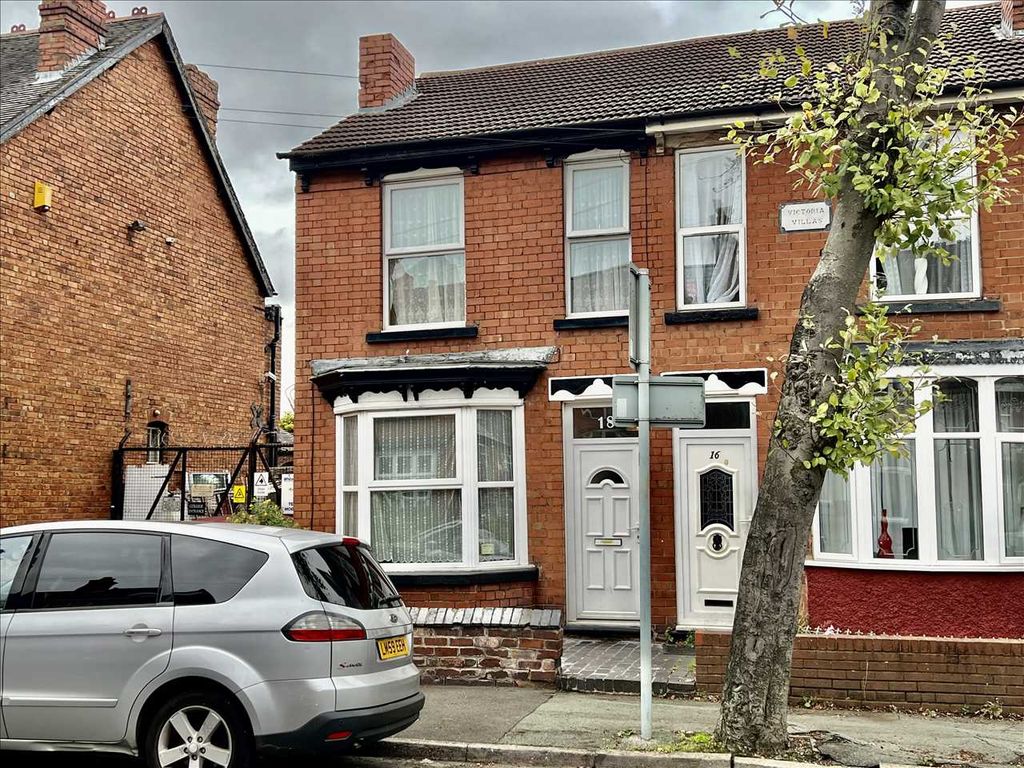 3 bed semi-detached house for sale in Victoria Road, Wednesfield, Wednesfield WV11, £165,000