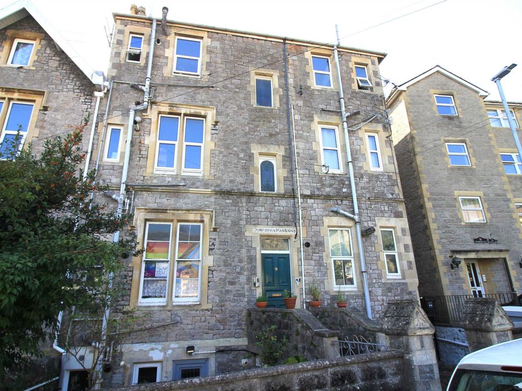 2 bed flat for sale in Tower Walk, Weston-Super-Mare. BS23, £129,850