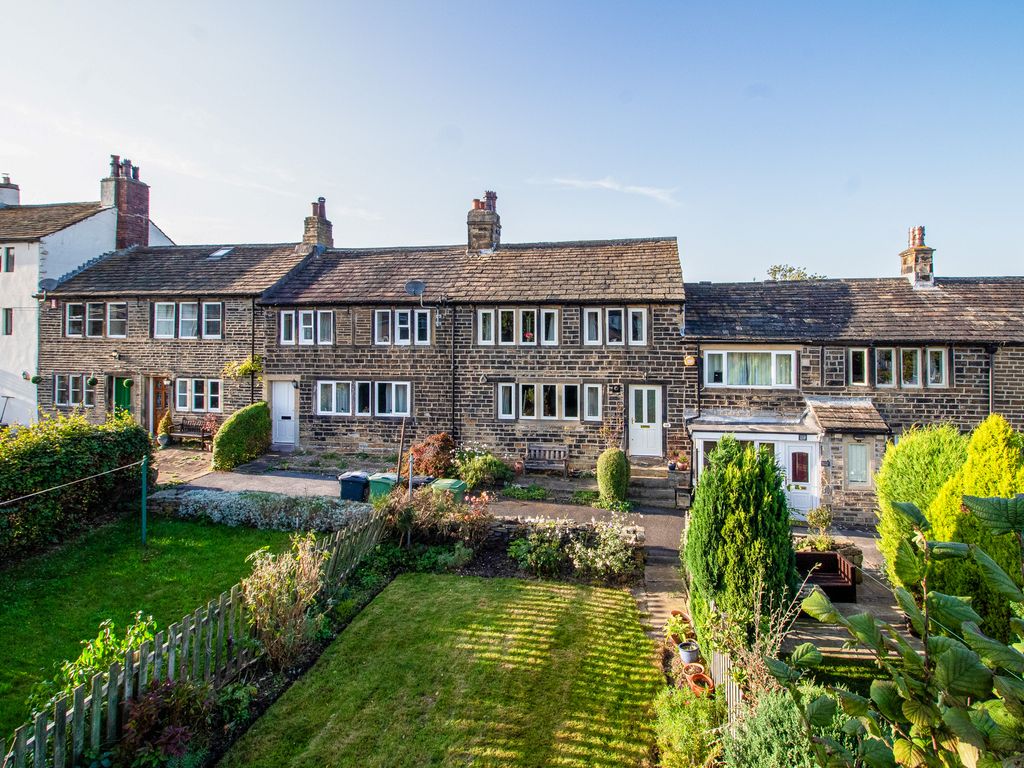 2 bed terraced house for sale in Moor Lane, Netherton, Huddersfield HD4, £170,000