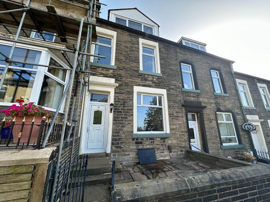 4 bed terraced house for sale in Calder Street, Colne BB8, £150,000
