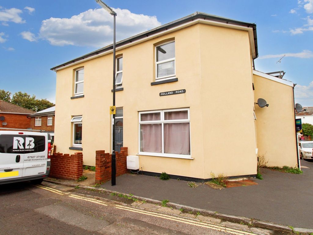 1 bed maisonette for sale in Church Road, Woolston SO19, £160,000