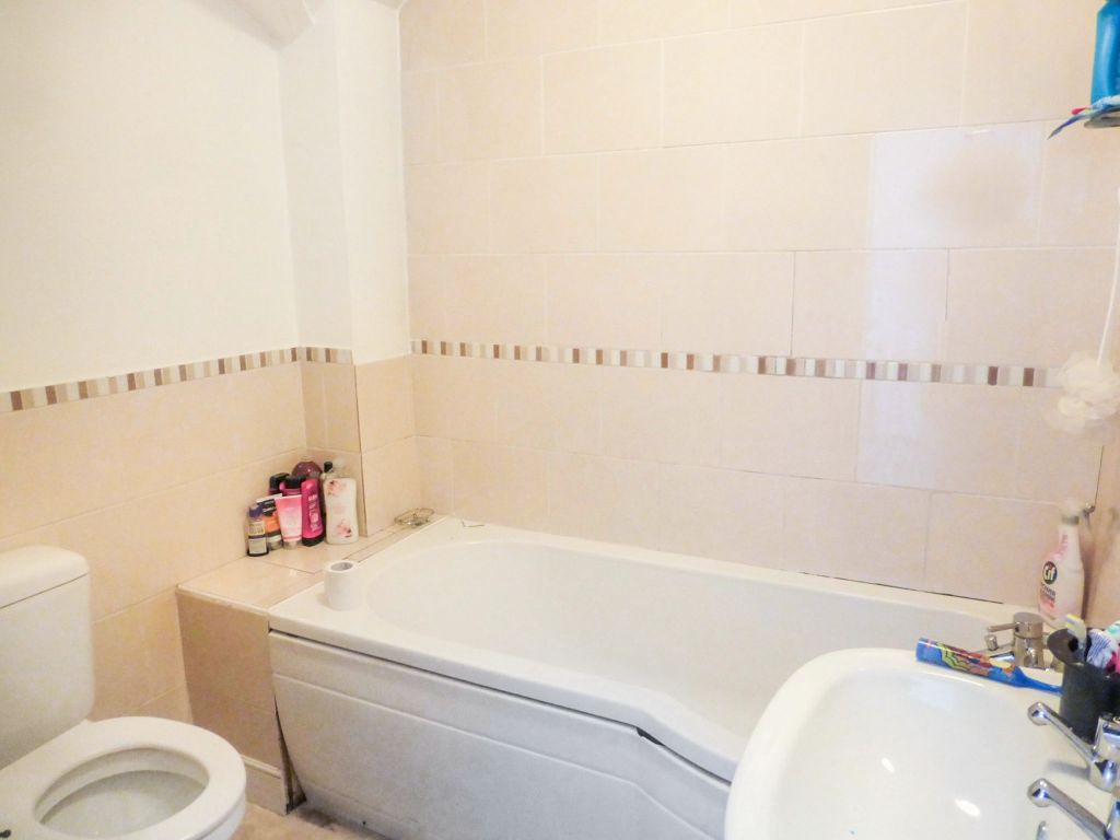 3 bed terraced house for sale in The Avenue, Rumney, Cardiff CF3, £160,000