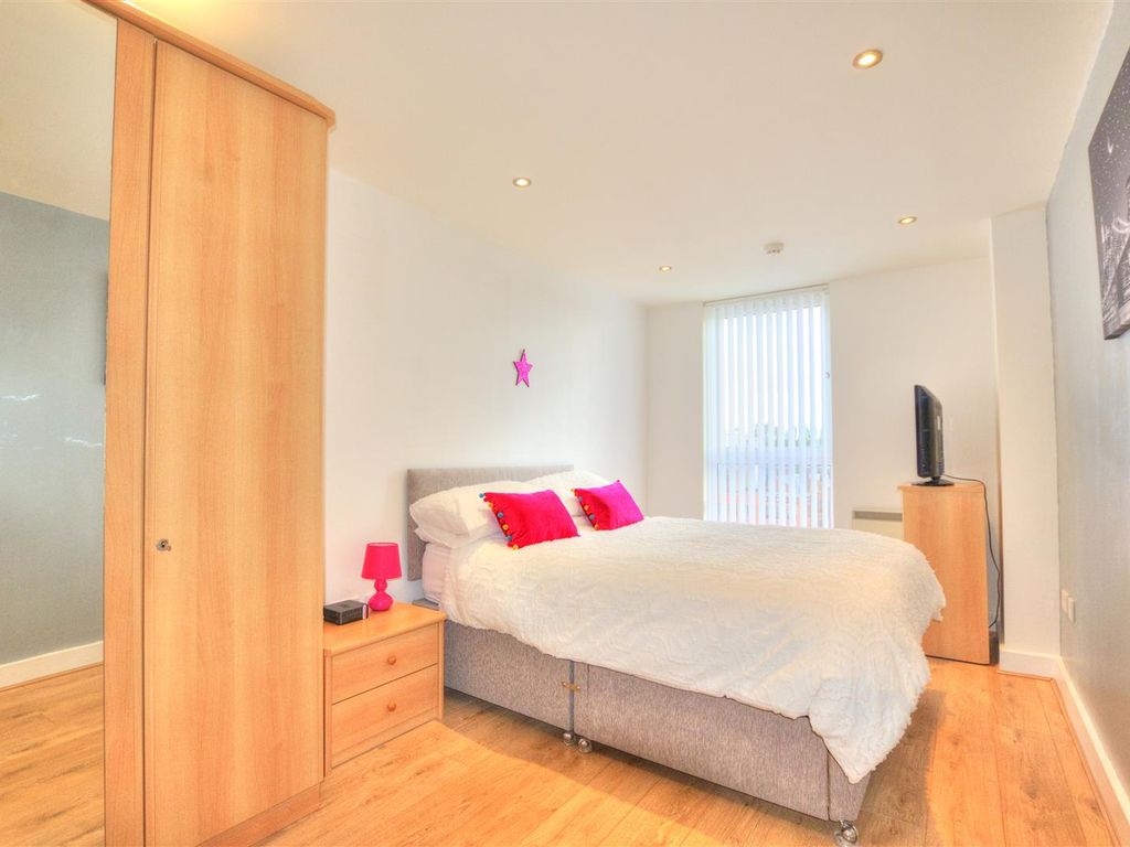 1 bed flat for sale in Bixteth Street, Liverpool L3, £114,950
