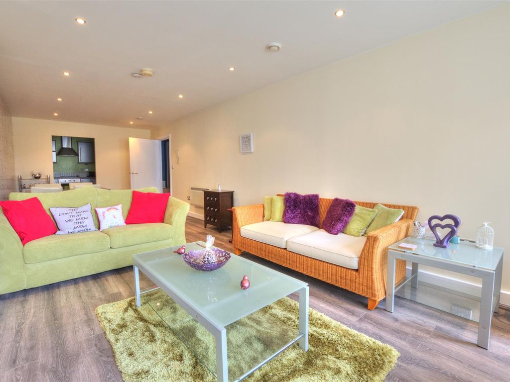 1 bed flat for sale in Bixteth Street, Liverpool L3, £114,950