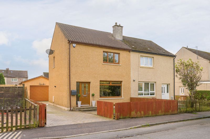 2 bed semi-detached house for sale in Mcgregor Avenue, Lochgelly KY5, £135,000