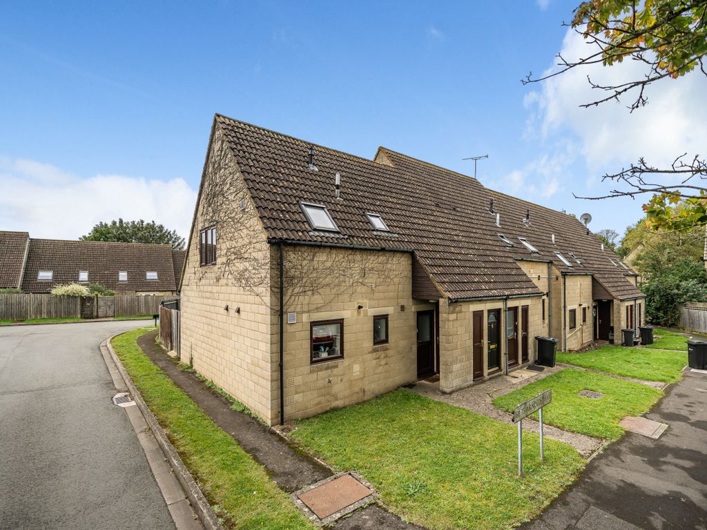 1 bed maisonette for sale in Arnolds Way, Cirencester, Gloucestershire GL7, £195,000