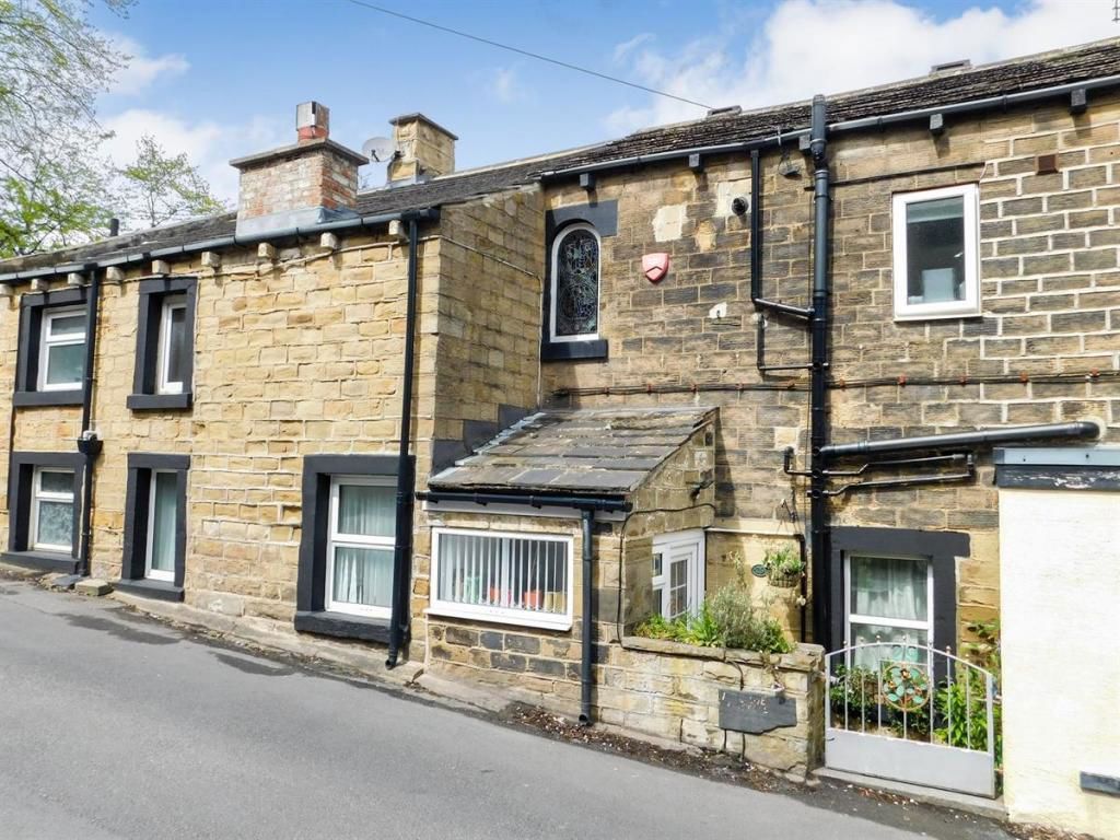2 bed terraced house for sale in Troy Road, Morley, Leeds LS27, £150,000