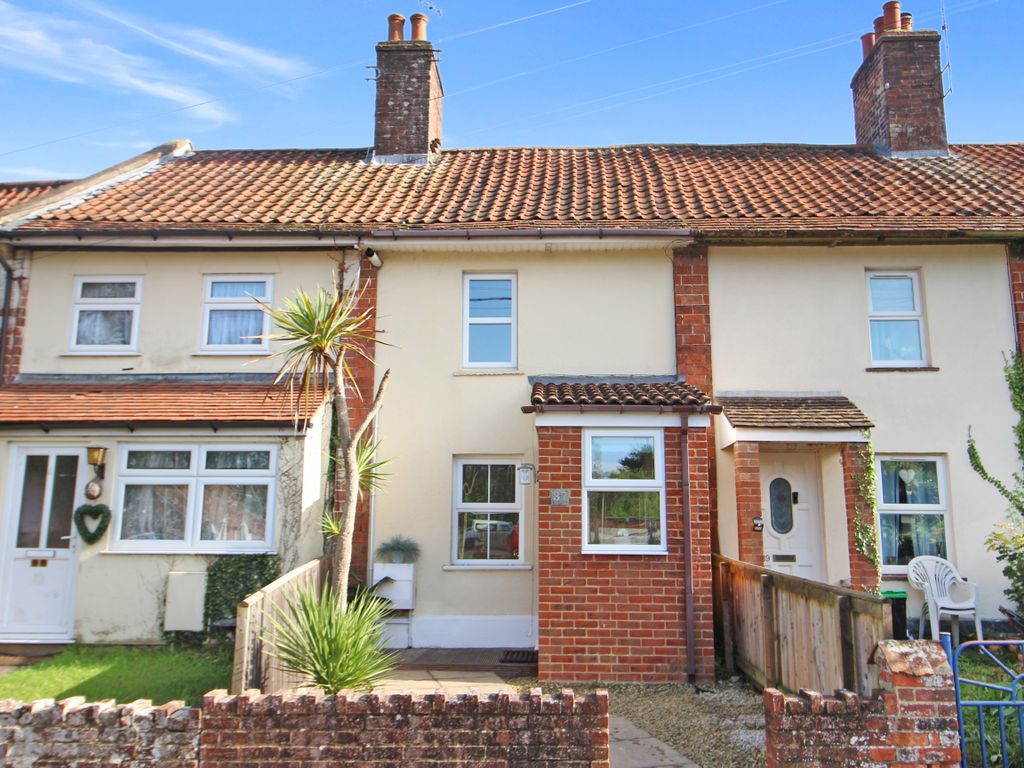 2 bed terraced house for sale in Alfred Street, Westbury BA13, £170,000