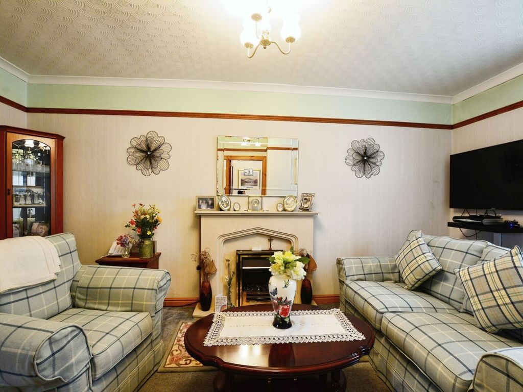 1 bed flat for sale in 3 Main Street, Dunfermline KY12, £75,000