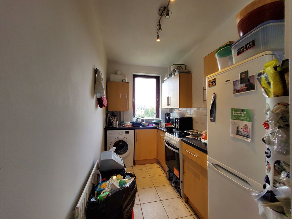 3 bed flat for sale in Ferry Road Drive, Edinburgh EH4, £135,000
