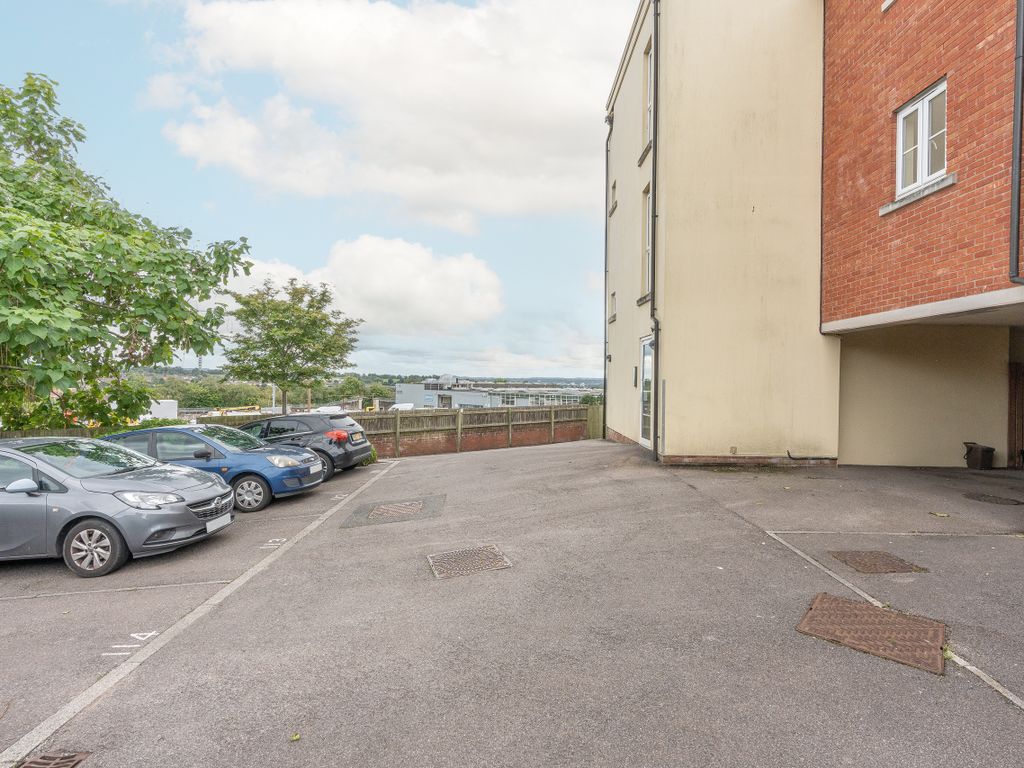 2 bed flat for sale in Bartholomews Square, Horfield, Bristol BS7, £240,000