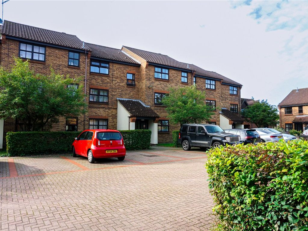 2 bed flat for sale in Bransby Close, King's Lynn, Norfolk PE30, £110,000