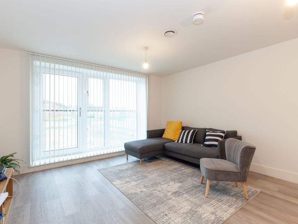 1 bed flat for sale in Graven Hill Road, Ambrosden, Bicester OX25, £220,000