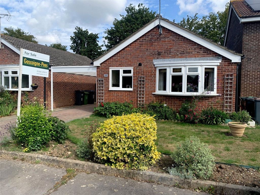 2 bed bungalow for sale in Barwell Grove, Emsworth PO10, £250,000