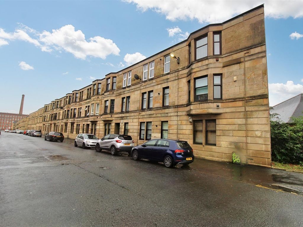 2 bed flat for sale in Kilnside Road, Paisley PA1, £78,000