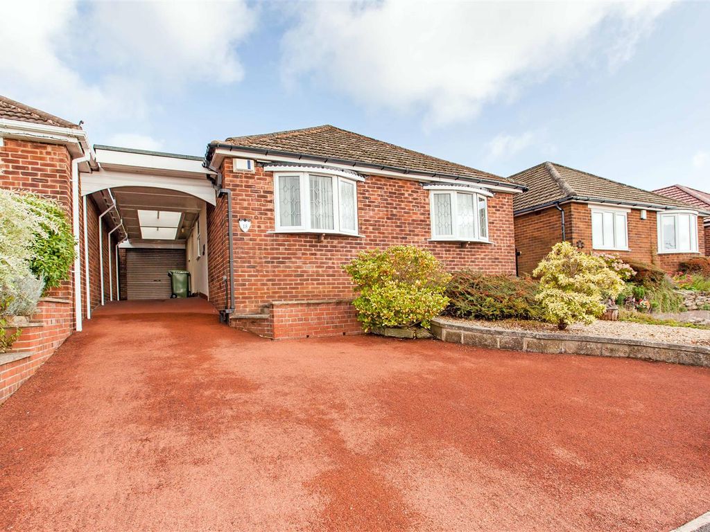 2 bed detached bungalow for sale in Holmesdale Close, Dronfield S18, £289,950