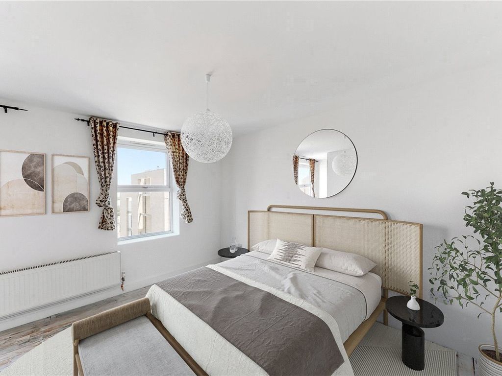 1 bed flat for sale in Westow Hill, Crystal Palace SE19, £270,000