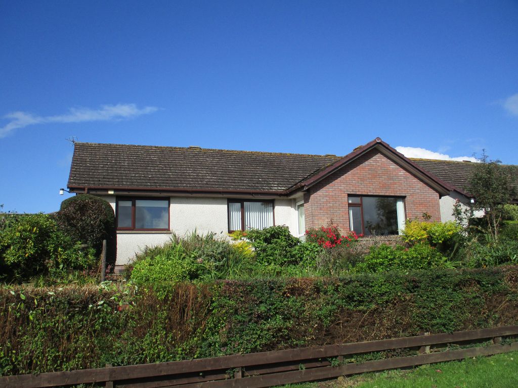 2 bed detached bungalow for sale in Lakeview Gardens, Powfoot DG12, £165,000
