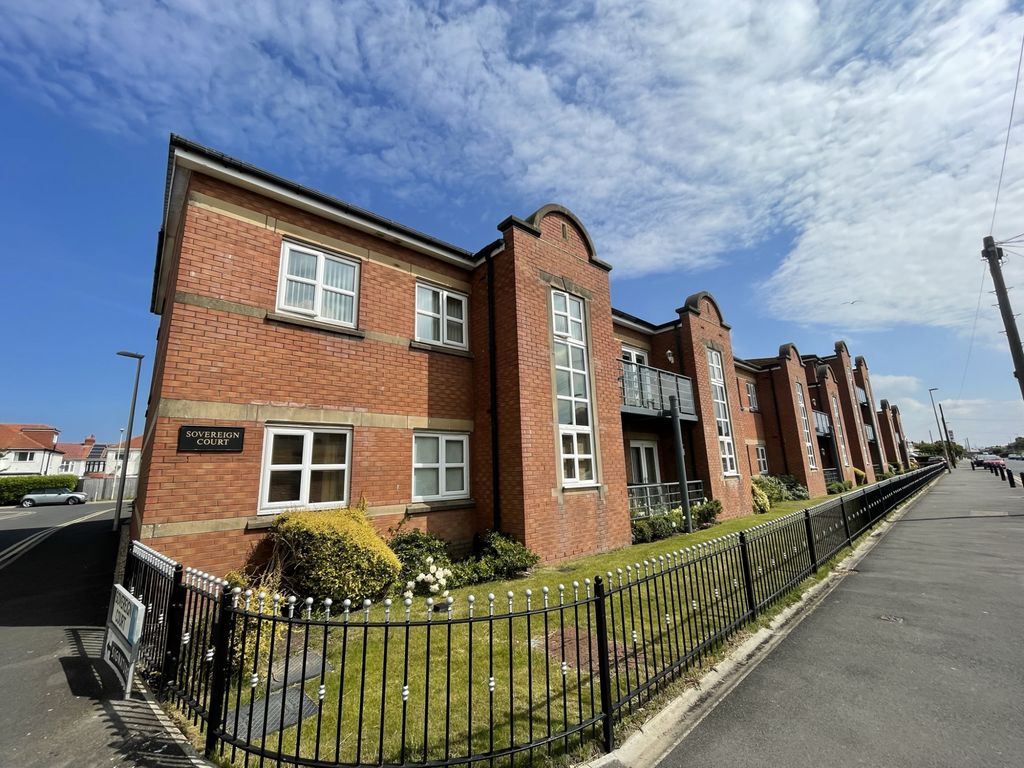 1 bed flat for sale in Sovereign Court, Cleveleys FY5, £110,000