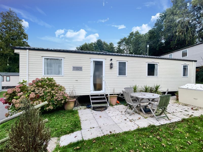 3 bed mobile/park home for sale in Napier Road, Hamworthy, Poole BH15, £18,000