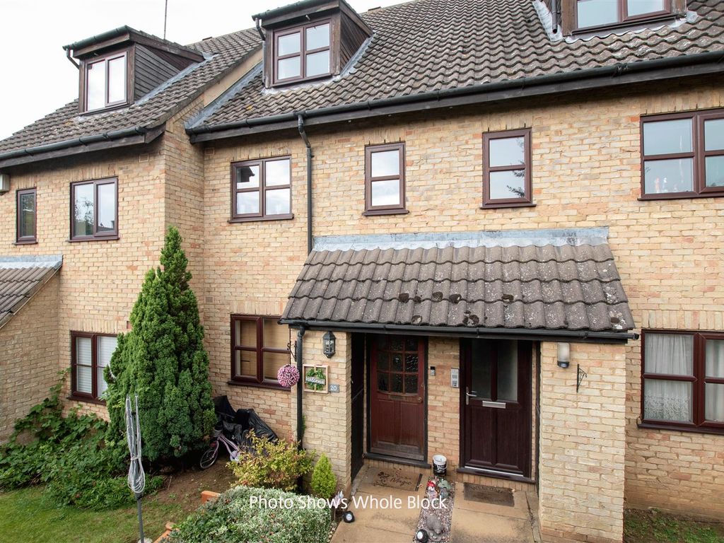 2 bed maisonette for sale in The Wells, Finedon, Wellingborough NN9, £128,500