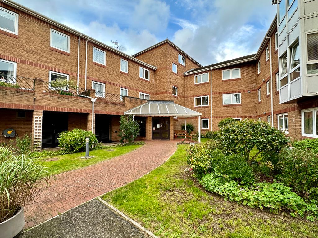 2 bed flat for sale in Flat 33, Milton House, Newton Abbot TQ12, £129,950