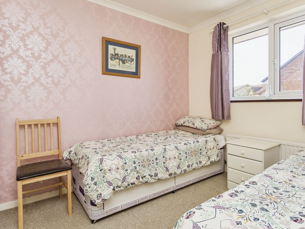 3 bed terraced house for sale in Kestrel Way, Newport, Isle Of Wight PO30, £225,000