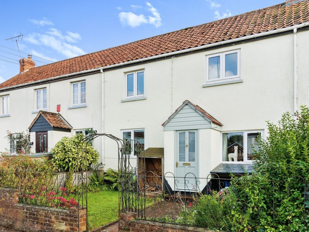 3 bed terraced house for sale in London Road, Exeter EX5, £300,000