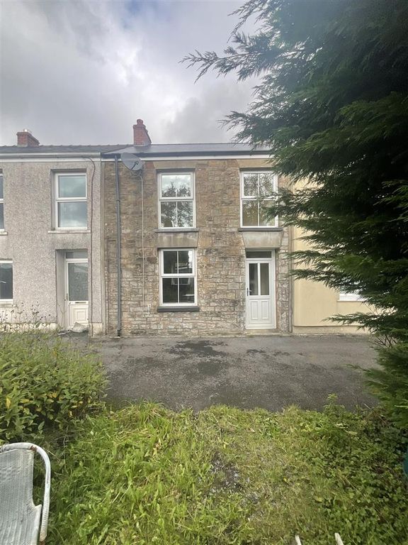 3 bed terraced house for sale in New Road, Upper Brynamman, Ammanford SA18, £112,500