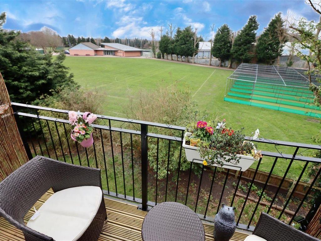 2 bed flat for sale in Mcallister Lodge, Bidston Road, Prenton CH43, £170,000