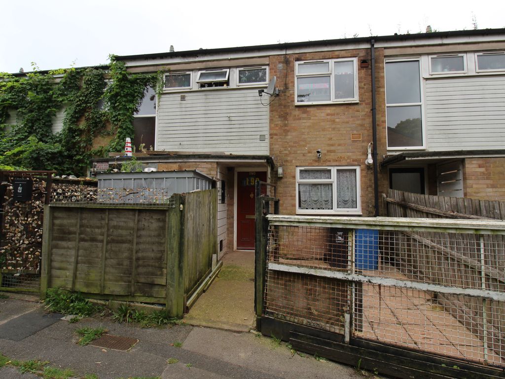 1 bed flat for sale in Junction Road, Poole BH16, £115,000