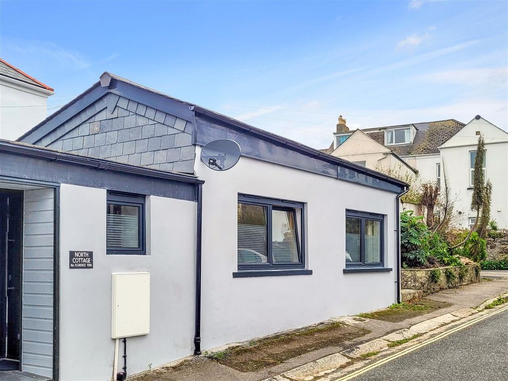 1 bed bungalow for sale in Florence Terrace, Falmouth TR11, £230,000