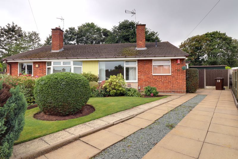 2 bed bungalow for sale in Barn Close, Moss Pit, Stafford ST17, £185,000