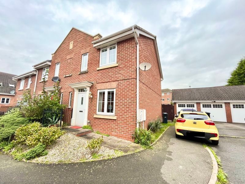 3 bed end terrace house for sale in Henzel Croft, Brierley Hill DY5, £212,500