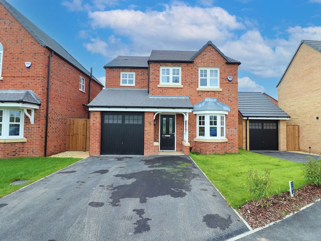 3 bed detached house for sale in Maxy House Road, Preston PR4, £285,000