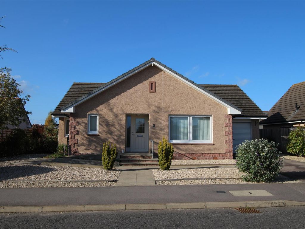3 bed detached bungalow for sale in Montgomerie Drive, Nairn IV12, £315,000