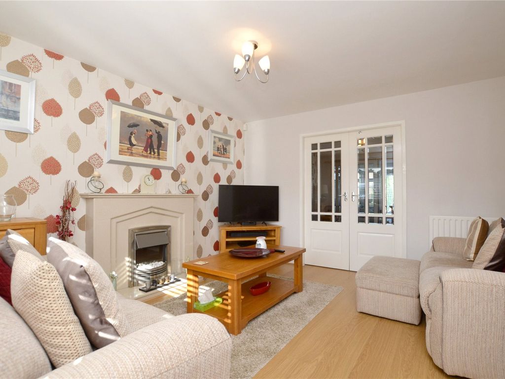 3 bed detached house for sale in Carr Wood Close, Calverley, Pudsey LS28, £320,000