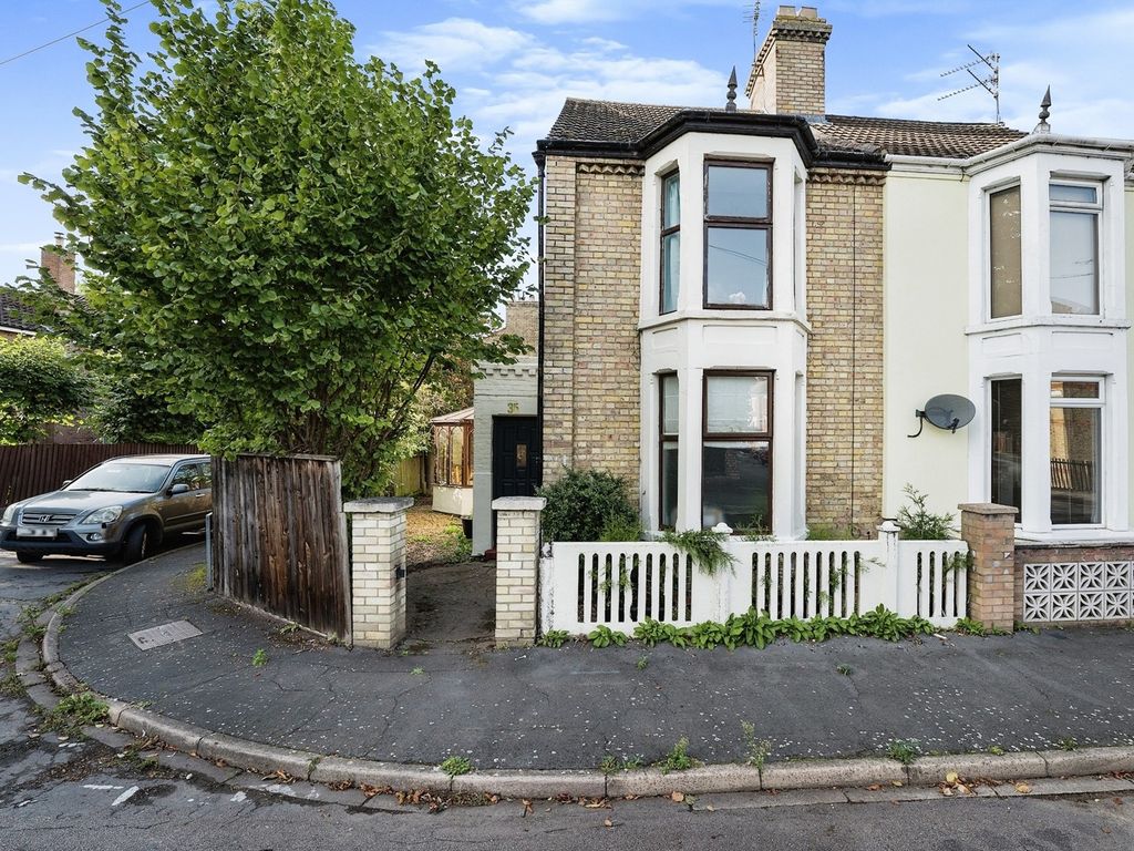 3 bed semi-detached house for sale in Tavistock Road, Wisbech PE13, £170,000