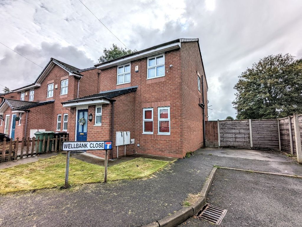 3 bed detached house for sale in Wellbank Close, Little Lever, Bolton BL3, £190,000