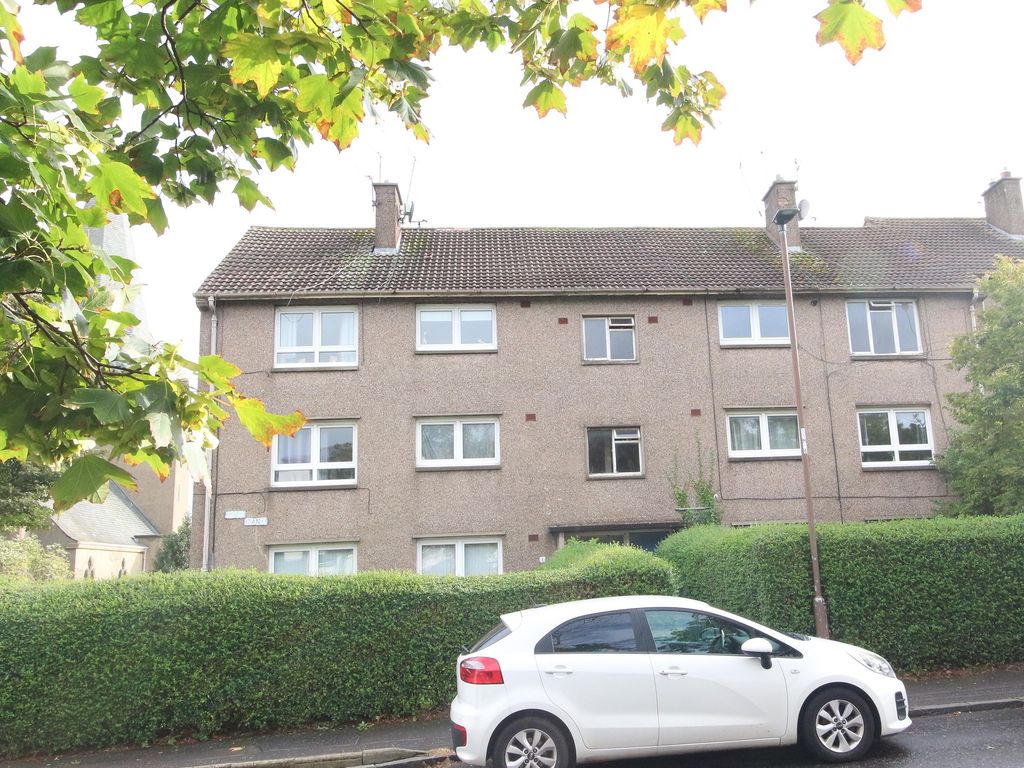 2 bed flat for sale in Saughton Mains Bank, Edinburgh EH11, £130,000