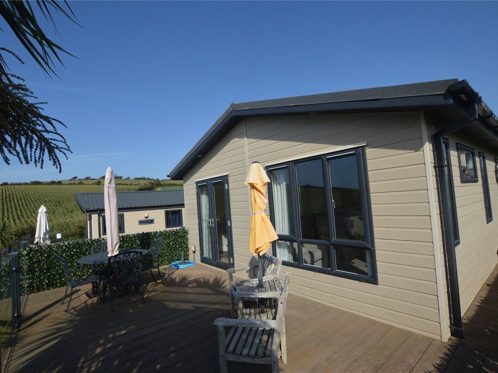 2 bed mobile/park home for sale in Praa Sands Holiday Village, +Praa Sands, Penzance, Cornwall TR20, £130,000