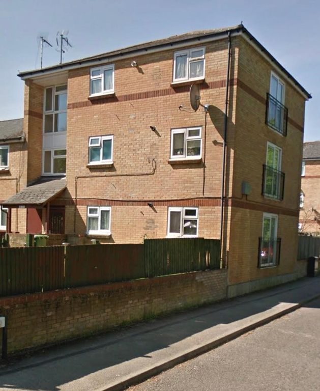 1 bed flat for sale in Bridge Street, New Bradwell, Milton Keynes MK13, £165,000