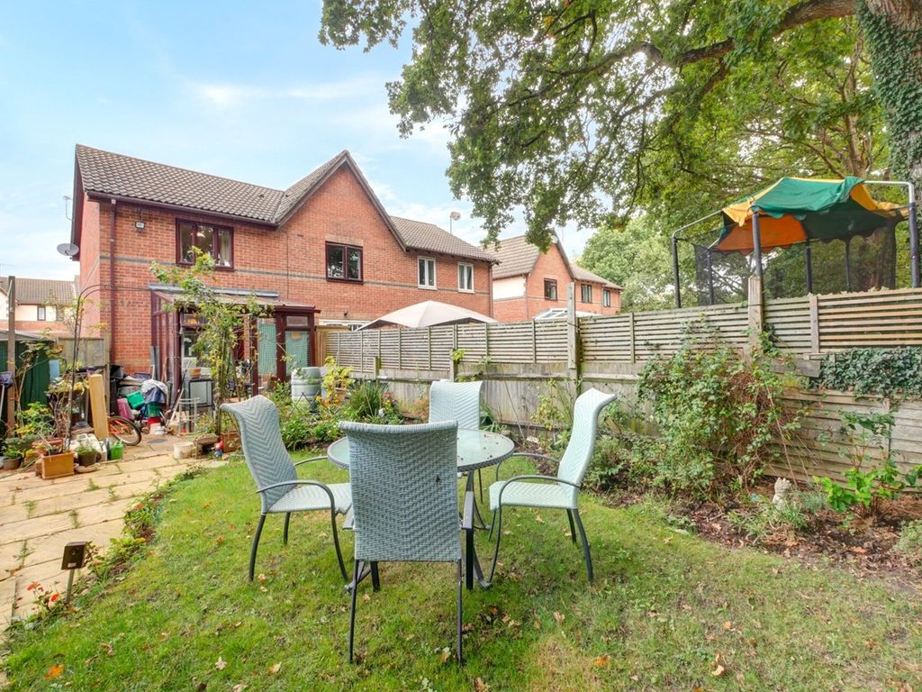 2 bed end terrace house for sale in The Belfry, Hailsham BN27, £250,000