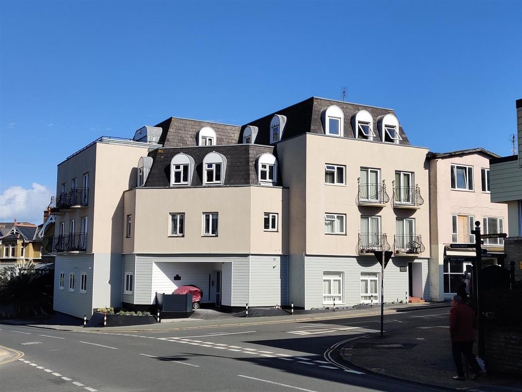 1 bed flat for sale in Cross Street, Shanklin PO37, £129,950