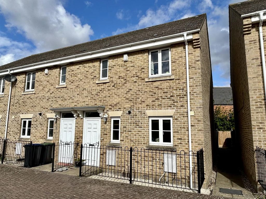 3 bed property for sale in Dunstan Street, Ely CB6, £305,000