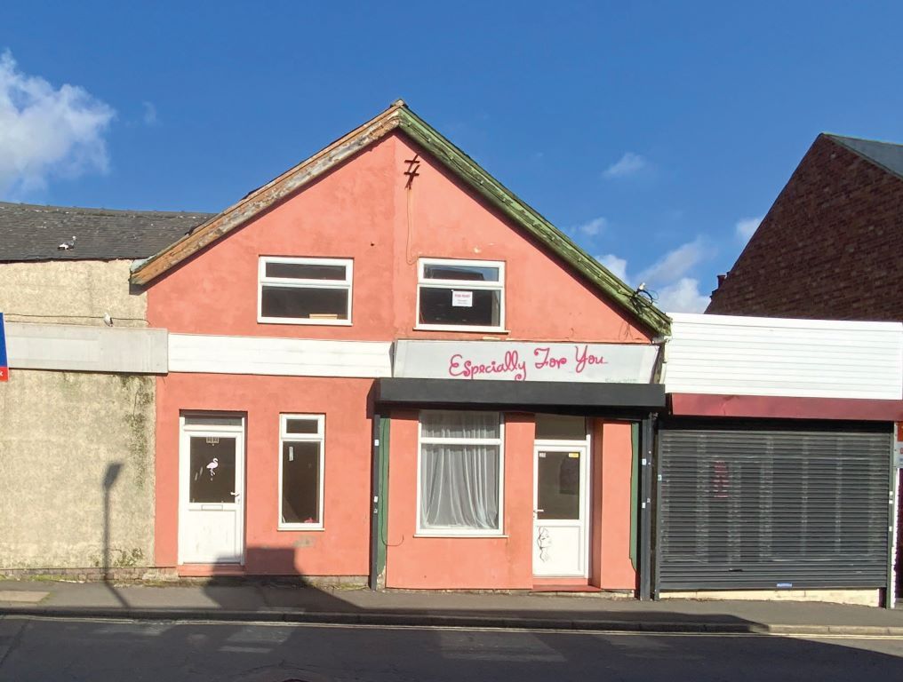 Retail premises for sale in 22 King Edward Street, Shirebrook, Mansfield NG20, £5,000