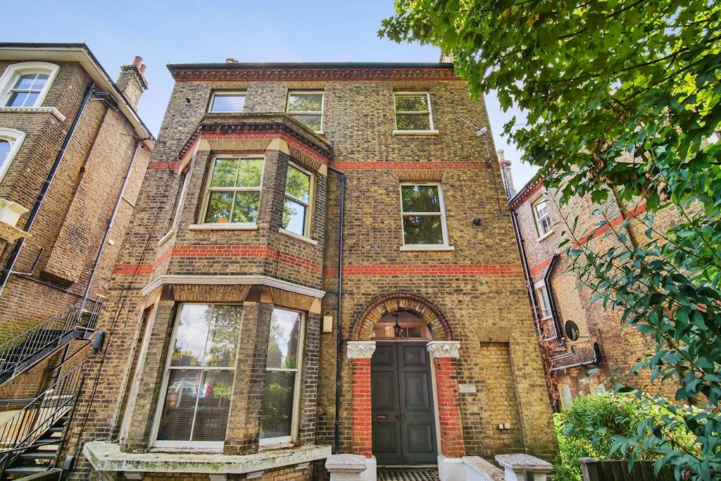 1 bed flat for sale in Central Hill, Crystal Palace, London, Greater London SE19, £320,000
